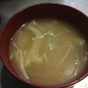 お夜食に！アツアツ美味な油揚げと玉ねぎのおみそ汁♪